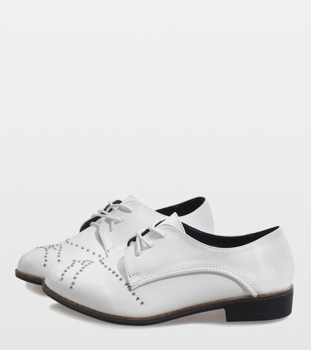 Biele jazzové topánky s cvočkami HH-82